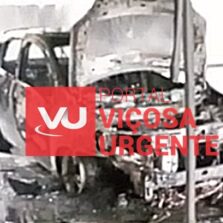Carro pega fogo na garagem de prédio em Viçosa