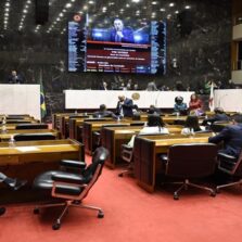 Criação do serviço de Disque-Emprego é aprovada em 2° turno pelo Plenário