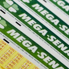 Cinco apostas acertam a Mega da Virada