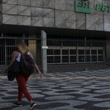 Petrobras anuncia primeira gasolina carbono neutro no Brasil