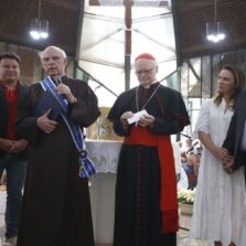 Padre Júlio Lancellotti recebe medalha da Ordem do Mérito