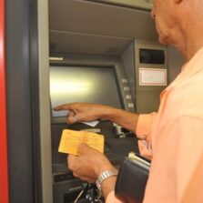 Bancos não abrem nesta quinta, mas funcionam normalmente na sexta