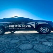 PCMG prende mulher que fugiu com crianças sem autorização
