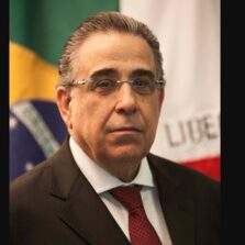 Minas decreta luto oficial de três dias pela morte do ex-governador Alberto Pinto Coelho