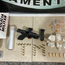 Menor é apreendido com armas e droga em Viçosa