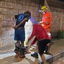 Madrugada: Motoboy Cai em Cratera no Bairro Vale do Sol em Viçosa