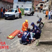 Viçosa: Motoqueiro Fica Ferido Em Acidente Envolvendo Veículo do SAAE