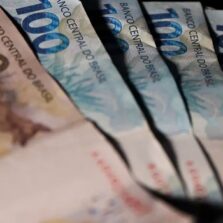 Transferência bancária por DOC termina nesta segunda-feira