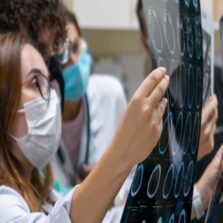 Fhemig oferece 70 vagas para profissionais de níveis superior e técnico