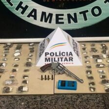 Suspeitos são presos com drogas e arma no bairro Bom Jesus