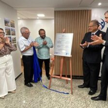 Prefeito de Viçosa participa de inauguração de novo espaço médico