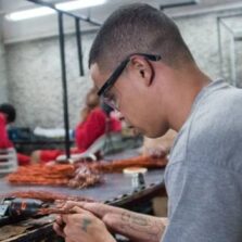 Minas lidera ranking nacional de empresas que contratam presos