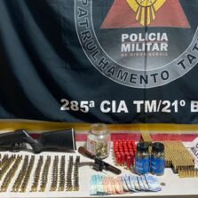 Polícia Militar Apreende Arma de Fogo e Grande Quantidade de Munições em Divinésia