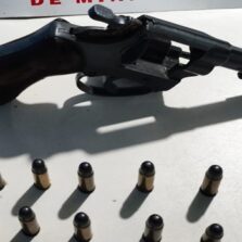 Ponte Nova: Homem é Preso Após Filho de 7 Anos Levar Arma Para Escola