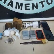Suspeitos São Detidos com Drogas em Viçosa