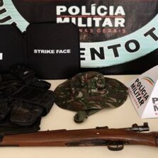 Polícia Militar de Viçosa apreende fuzil e colete balístico após denúncia anônima