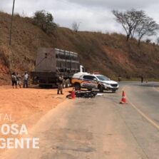 Motociclista morre em colisão frontal com caminhão na MG-265, em Urucânia
