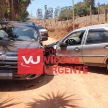 Paula Cândido: Motorista fica ferido em acidente