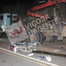 Teixeiras: Motociclista morre em acidente na MGC-120 e caminhoneiro foge do local