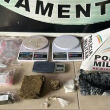 Homem é preso com drogas no Nova Era em Viçosa