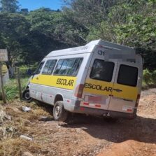 PRF recupera van de Viçosense furtada em Caratinga
