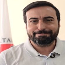Prefeito Ângelo Chequer anuncia reajuste no salário dos professores efetivos da rede municipal