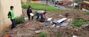 Viçosa: Aprovado projeto que prevê multa para donos de terrenos sujos ou abandonados