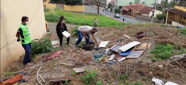 Viçosa: Aprovado projeto que prevê multa para donos de terrenos sujos ou abandonados