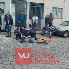 Motoqueiro fica ferido em acidente no Bairro de Fátima em Viçosa