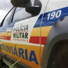 Cataguases – Mulher é presa com moto adulterada na MG-447