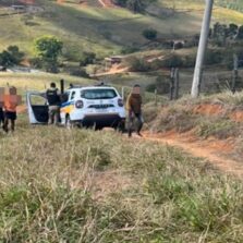 Jovem de 27 anos é executado a tiros próximo a campinho em Rodeiro