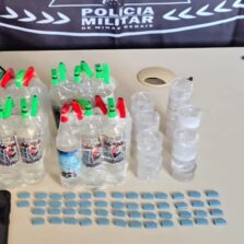 Polícia apreende drogas sintéticas enviadas pelos Correios e prende mulher em Teixeiras