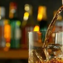 Procon de Viçosa alerta consumidores sobre ingestão de bebidas alcoólicas adulteradas