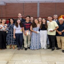 Estudantes do CAp-Coluni são premiados em concurso promovido pela UFV e Receita Federal