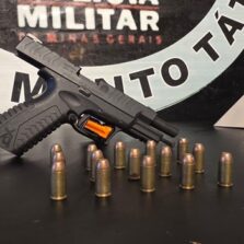 Viçosa: Homem é preso com arma roubada de policial penal após perseguição e tiros no Vau-Açu