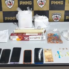 Araponga: PM prende três suspeitos durante operação de combate ao tráfico de drogas