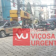 Dupla armada rouba joalheria no Centro de Viçosa e foge de motocicleta