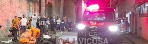 Colisão frontal entre motocicletas deixa três feridos no morro do Cruzeiro em Viçosa