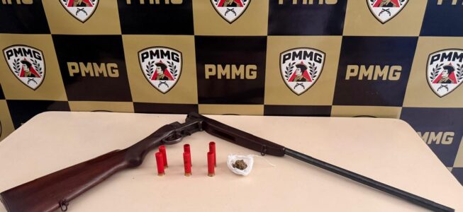 Polícia Militar apreende espingarda e munições durante abordagem em Teixeiras