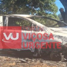 Carro roubado durante assalto em Araponga é encontrado queimado na zona rural de Ervália