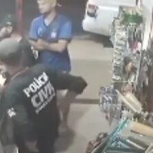 Dono de mercearia morre em troca de tiros durante tentativa de assalto em Cataguases